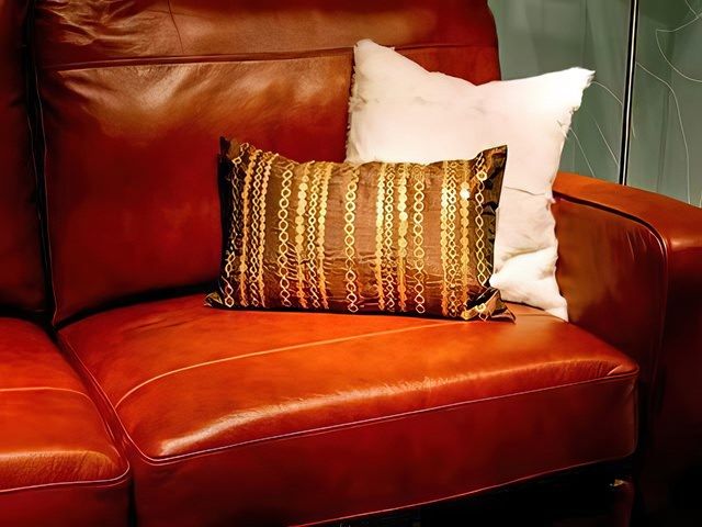 images/leather-cleaning/slider/leather-sofa-cleaners-1-kireth-ai.jpeg